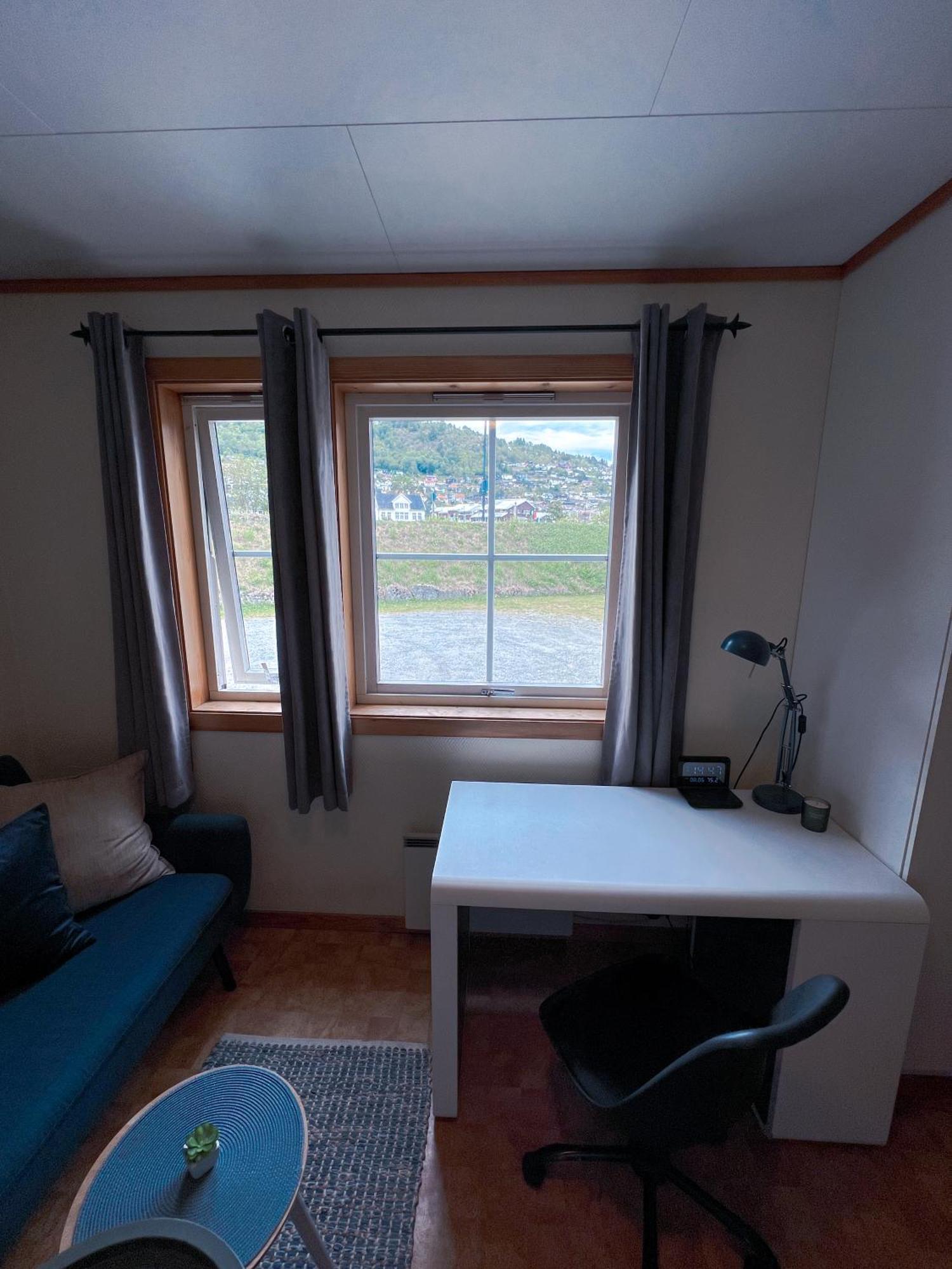 Privat Rom I Leilighet Hotel Сондал Екстериор снимка